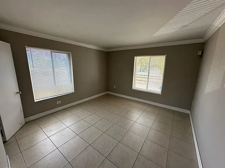 1830 Maravilla Ave #211 — Photo 6