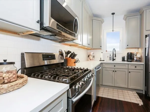 50 Trident Ave #C, Winthrop, MA 02152