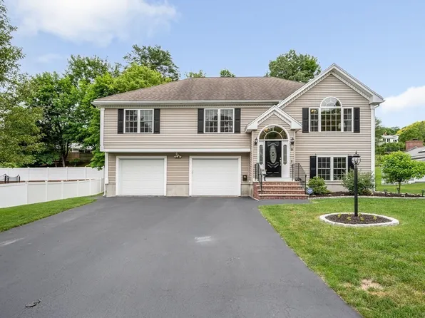 9 Brookbridge Rd, Stoneham, MA 02180