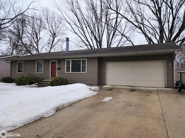 1614 E Elm St, Algona, IA 50511