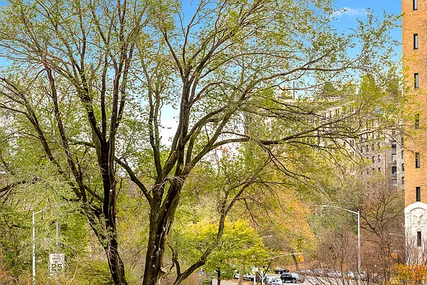 Rented by Compass | media 8