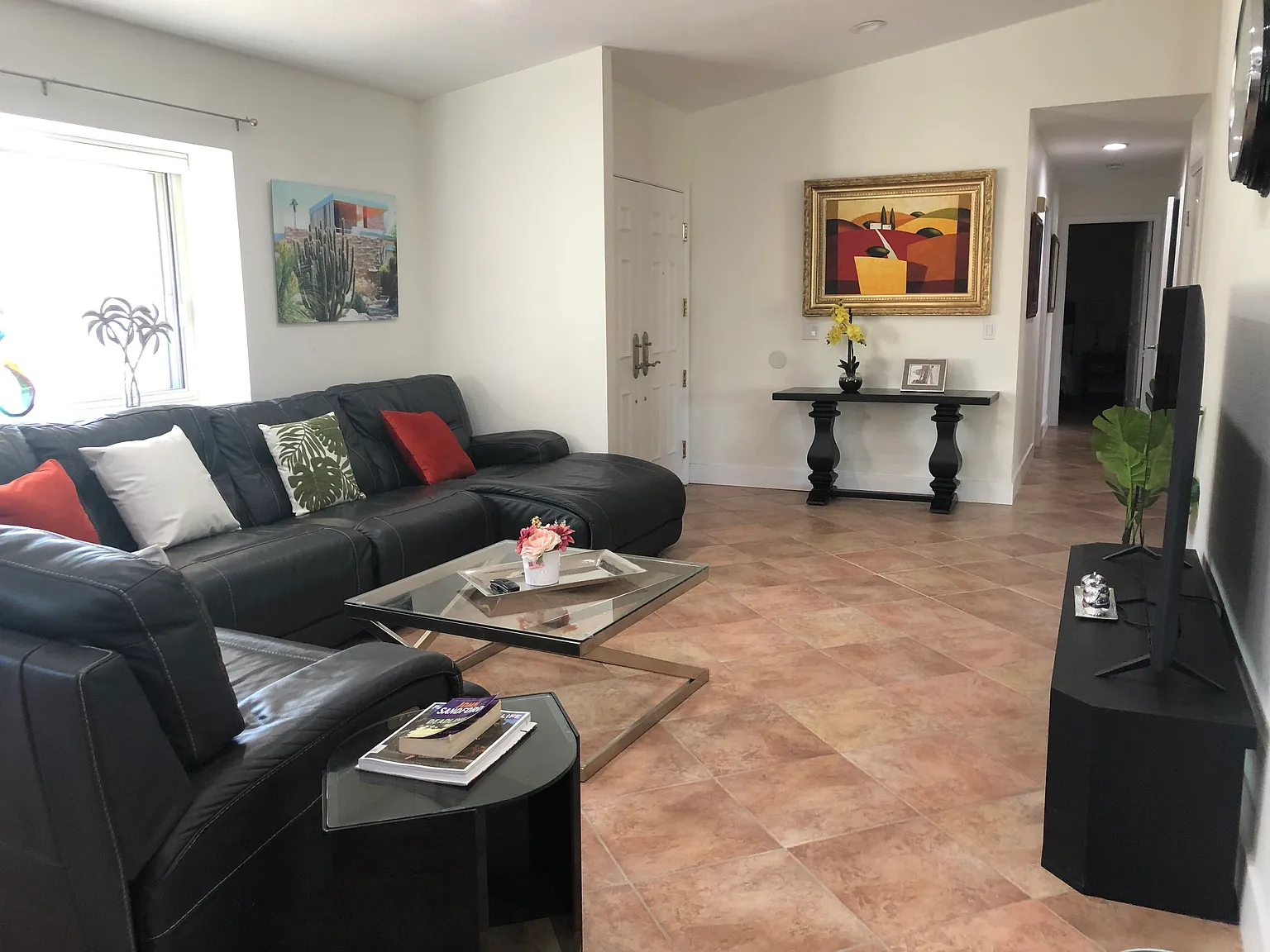 3 bed, 1750 sqft, $3,200 — Photo 2