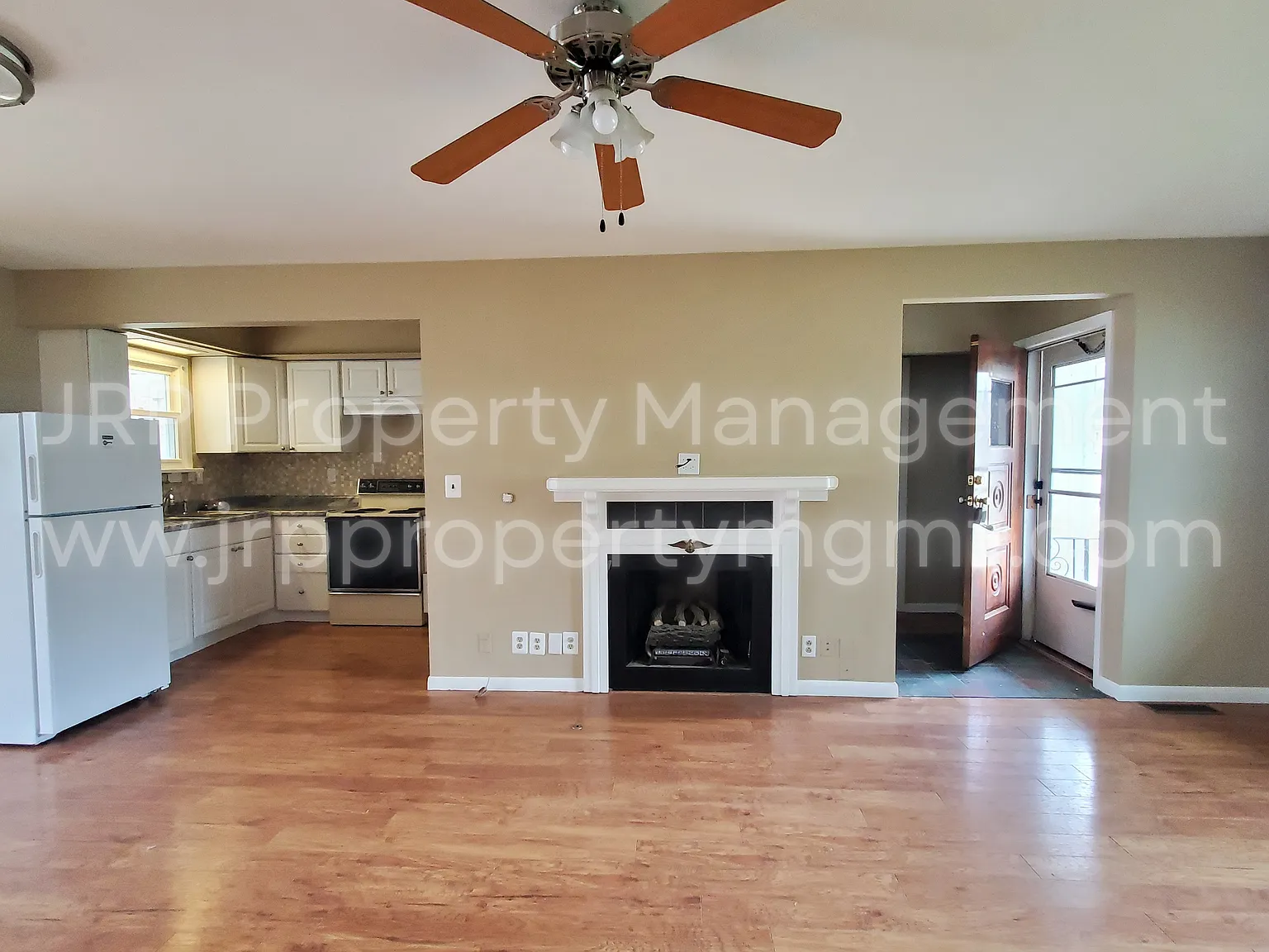 555 Norvell Beach Drive - 1 — Photo 4