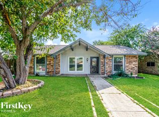 2030 Glencrest Ln, Garland, TX 75040
