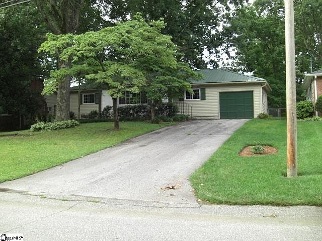 1st image of 104 Forestdale Dr