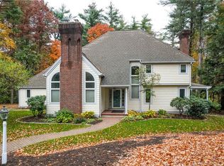 31 Foxcroft Run, Avon, CT 06001