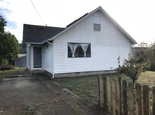 2285 Marion St, North Bend, OR 97459
