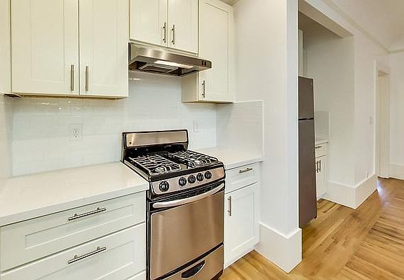 5th image of 1167 Pine St APT 5