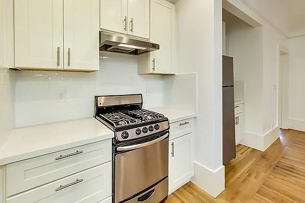 1167 Pine St #5 — Photo 5