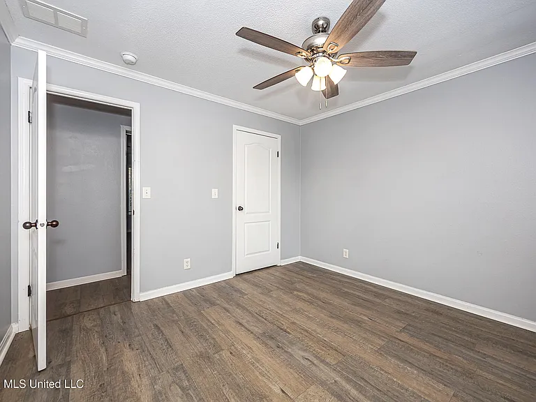 6003 E Lamar St — Photo 35