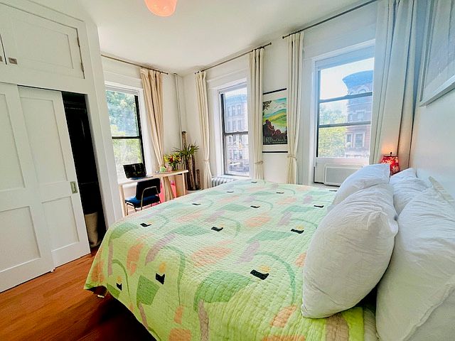 1st image of 525 4th St #S2
