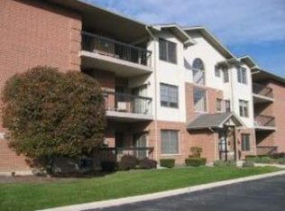 6745 S Pointe Dr UNIT 2A, Tinley Park, IL 60477