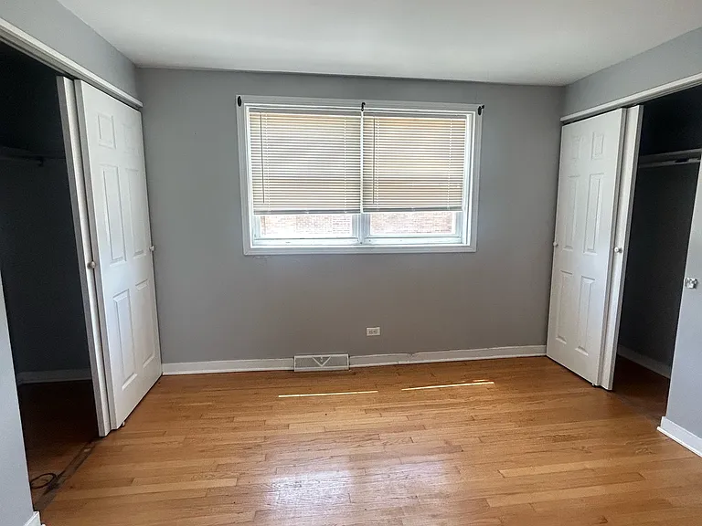11514 S Elizabeth St #2 — Photo 6