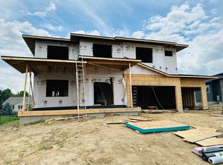 1713 Katie Ct, Davenport, IA 52807