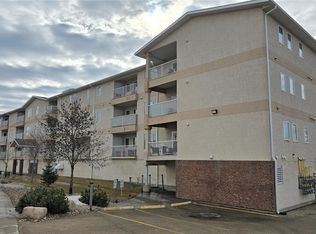 Quance Villa, Regina, SK S4V 3G4