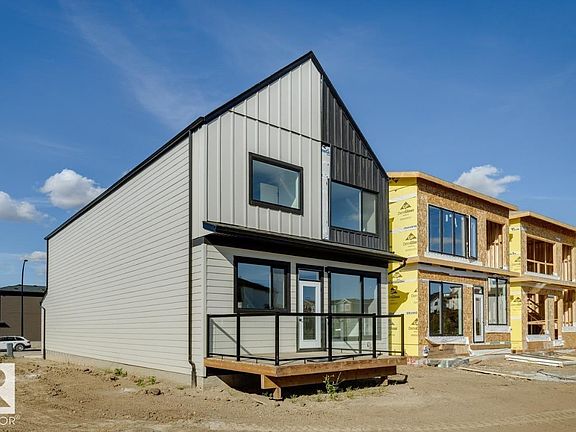 5th image of 3035 5th Ave SW