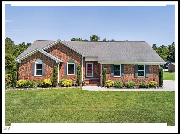6050 Country Highland Ln, Mebane, NC 27302