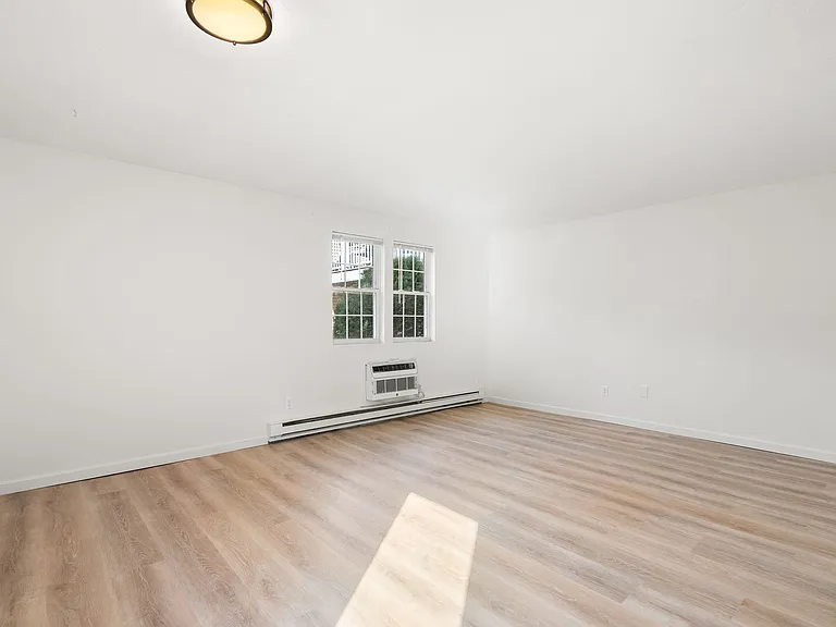 180 Main St #2110 — Photo 11