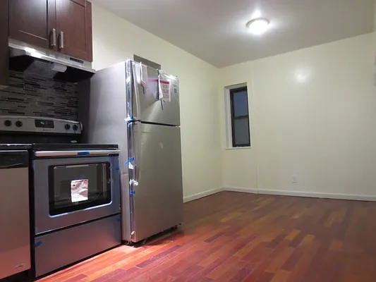 Rented by Robyn Lee, LREB | media 14