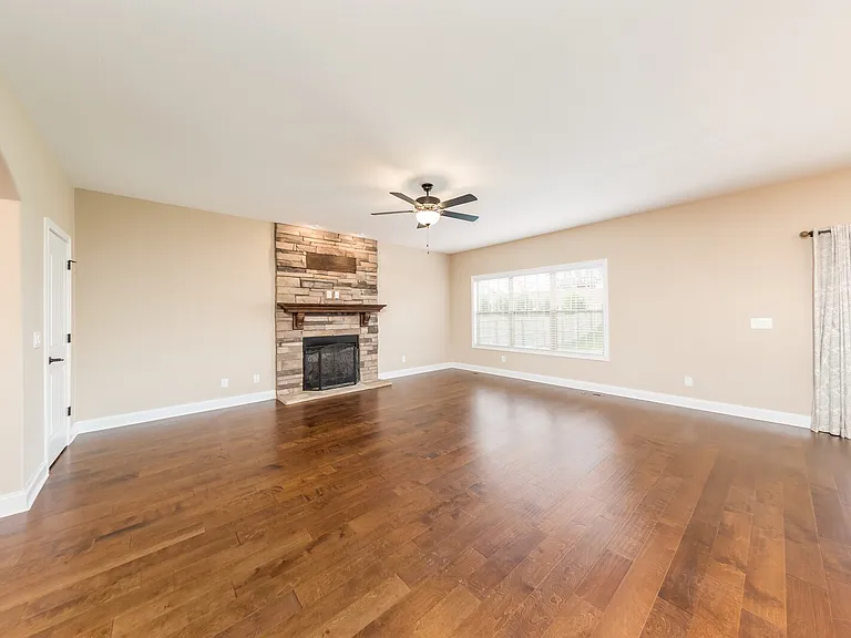 120 Overcrest Ct — Photo 3