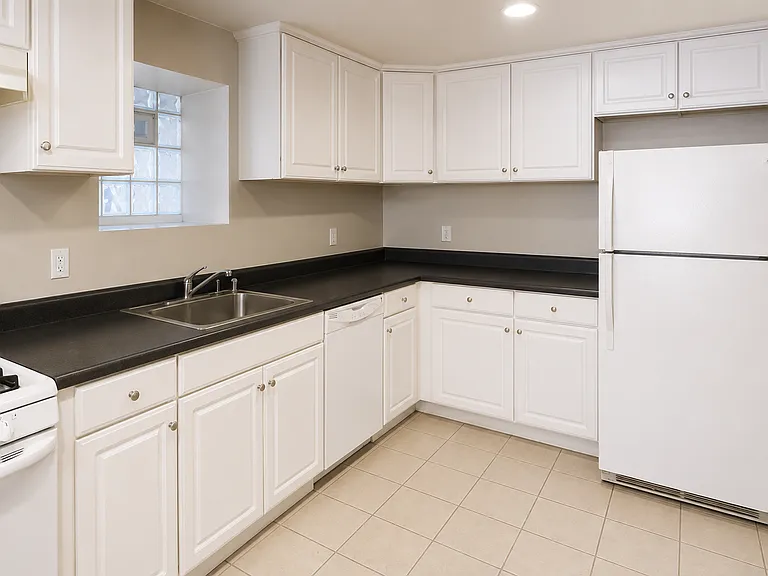 2917 N Halsted St #BASEMENT — Photo 5