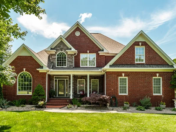 1820 Hygeia Rd, Greenbrier, TN 37073