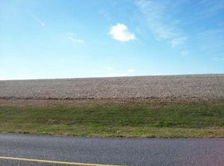 Strickler Rd, Manheim, PA 17545