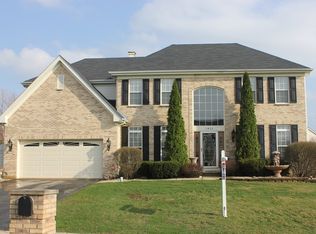 1433 Eastgate Ln, Bartlett, IL 60103