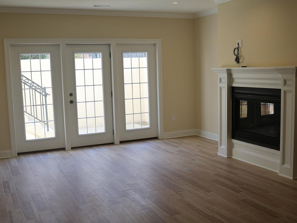 1st image of 1824 Peabody Dr #Basement