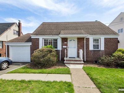 130 Danna Way, Saddle Brook, NJ, 07663