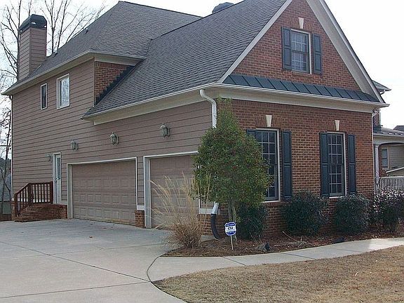 Flat driveway - 3 car garage