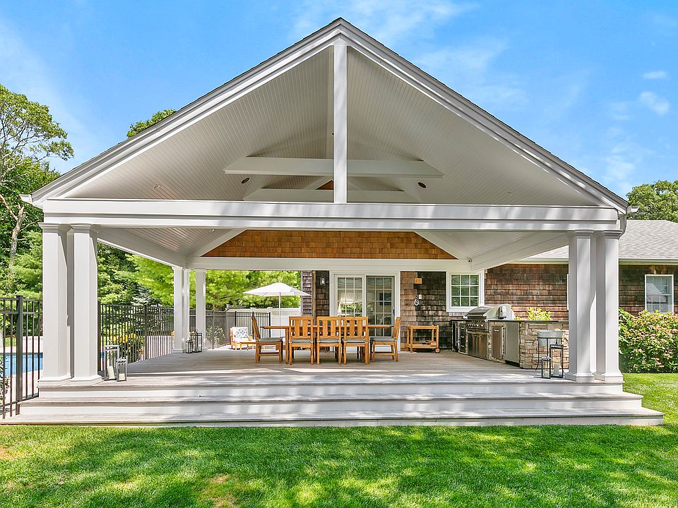 25 Hartley Blvd, East Hampton, NY 11937 Zillow