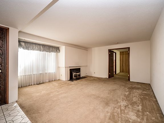 4th image of 3330 Scenic Dr