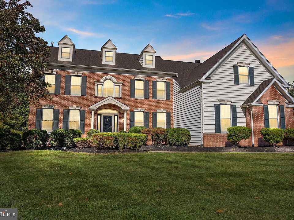 1st image of 1120 Kingsley Hall Dr