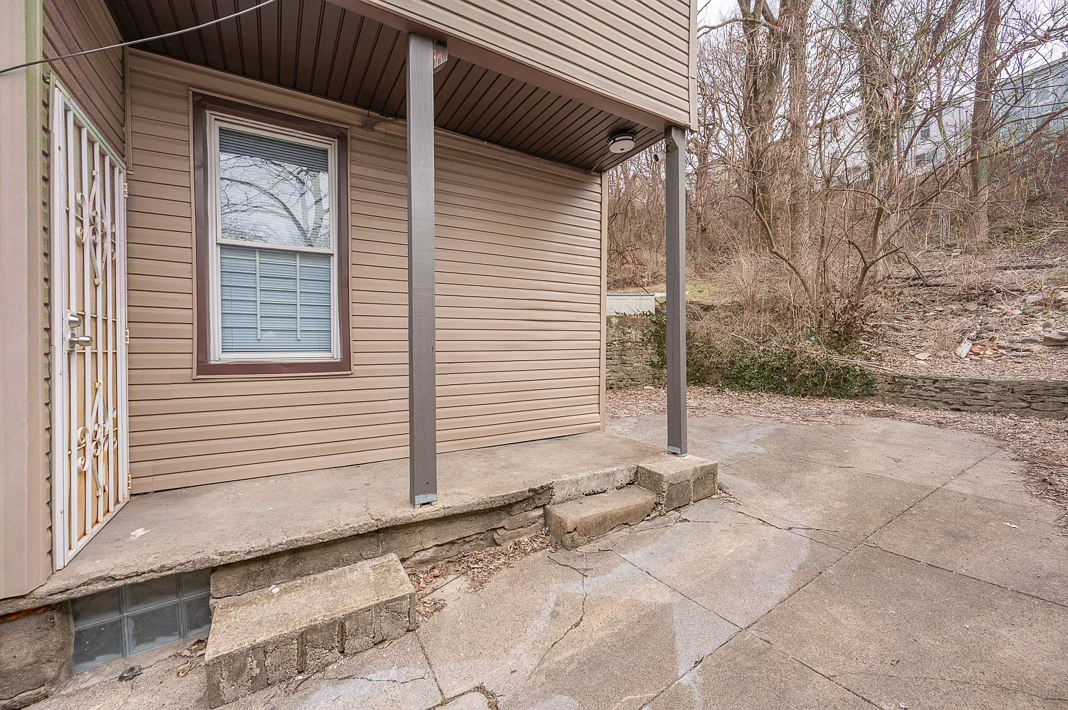 2208 Ravine St — Photo 3