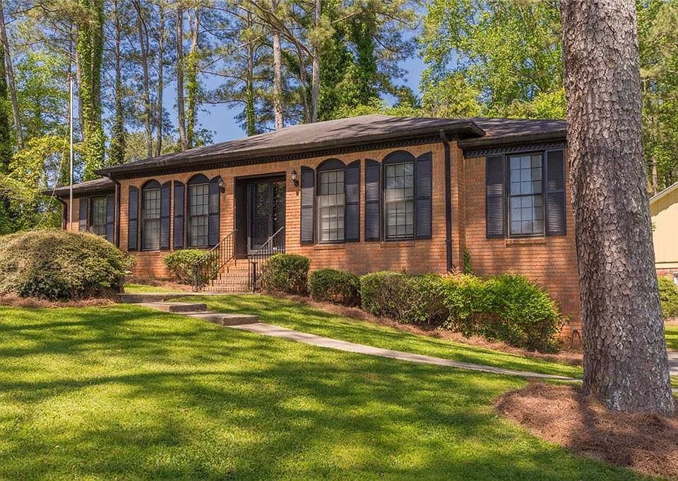 1st image of 954 Vineyard Cir