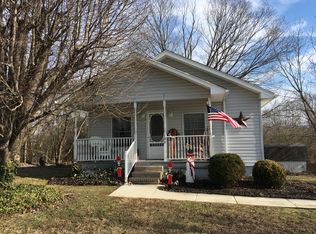 137 Burke Rd, Mount Airy, NC 27030