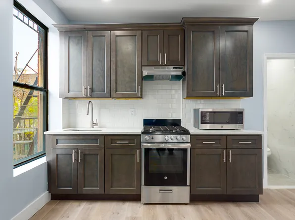 310 S 4th St APT 5, Brooklyn, NY 11211