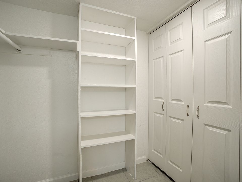 Ashford Santa Ana Interior4