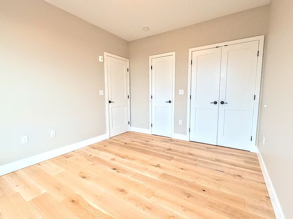 3rd image of 70 Leo M Birmingham Pkwy #508