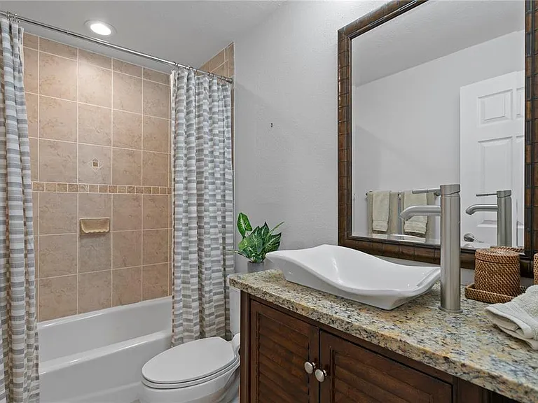 4815 W San Rafael St — Photo 35