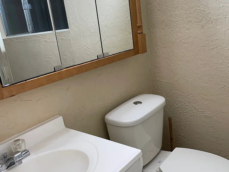 1465A King Ln — Photo 3