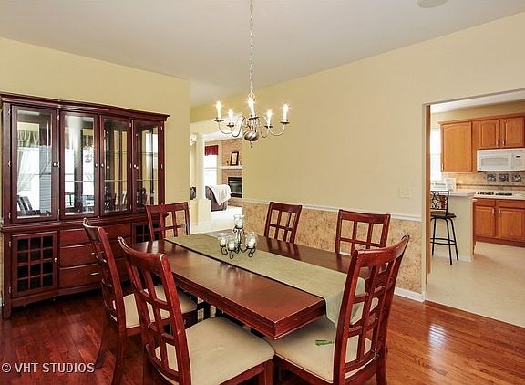 4th image of 1207 Pine Tree Dr