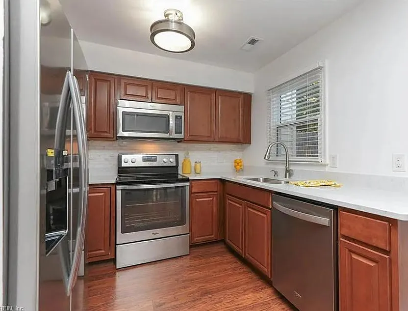 2 bed, 1.5 bath, 962 sqft, $1,500 — Photo 4