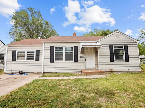 2558 S Mosley St, Wichita, KS 67216