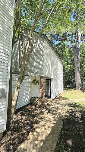 705 Whitfield St #A Photo 1