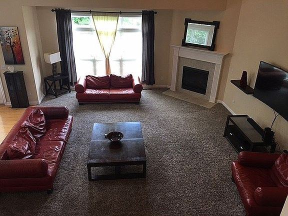 3rd image of 5999 Aberfeldy Ct