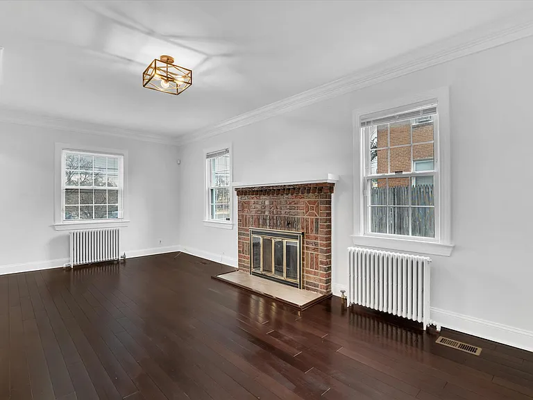 1002 Chillum Rd — Photo 32
