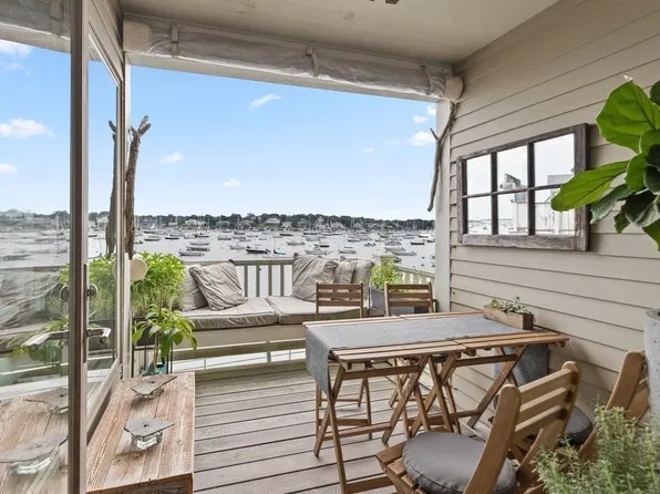 24 Lee St APT C4, Marblehead, MA 01945
