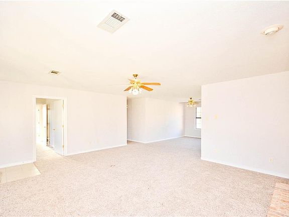4th image of 1138 Pecan Mdws